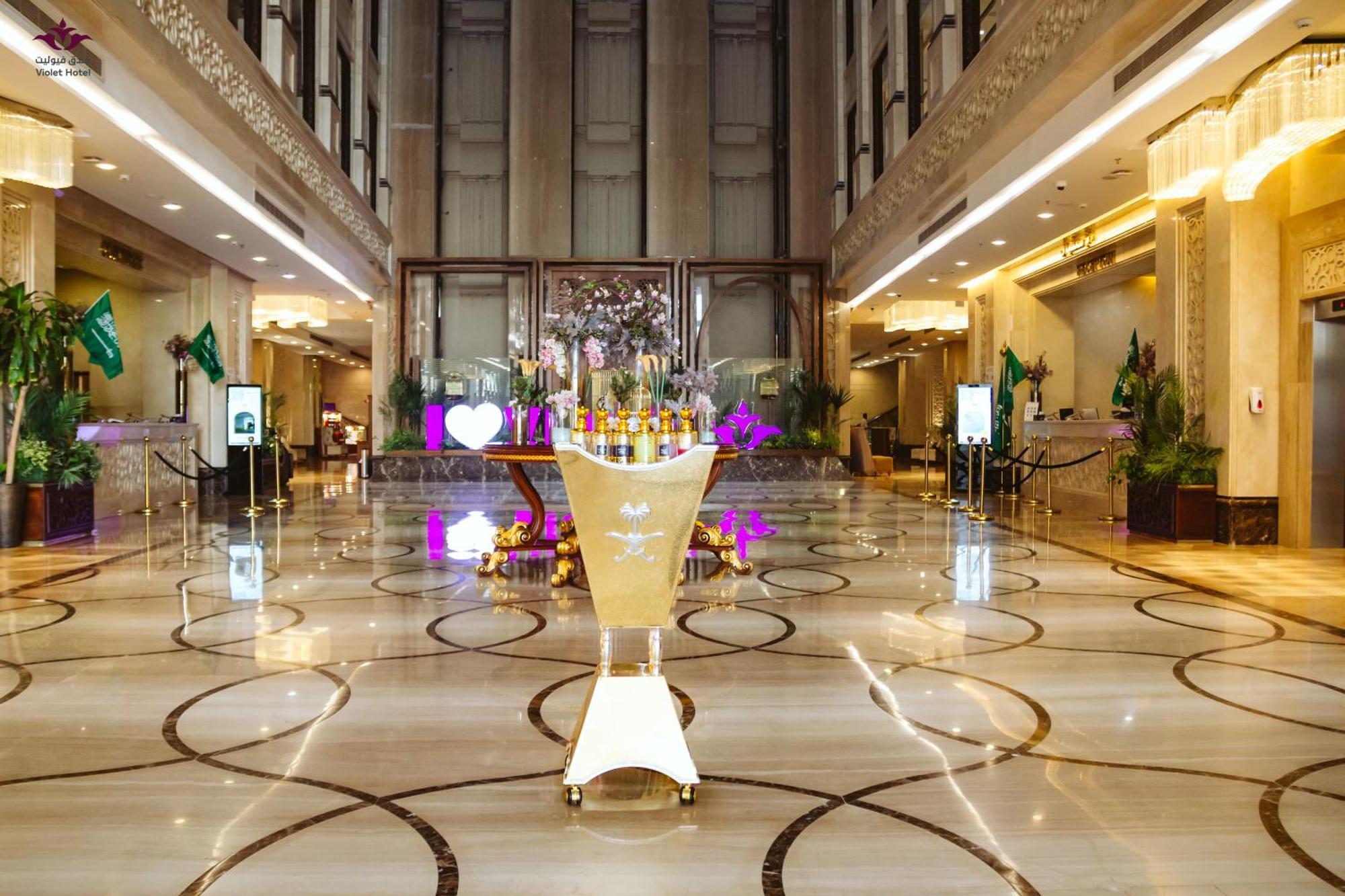 Violet Al Azizia Hotel Mecca Exterior photo